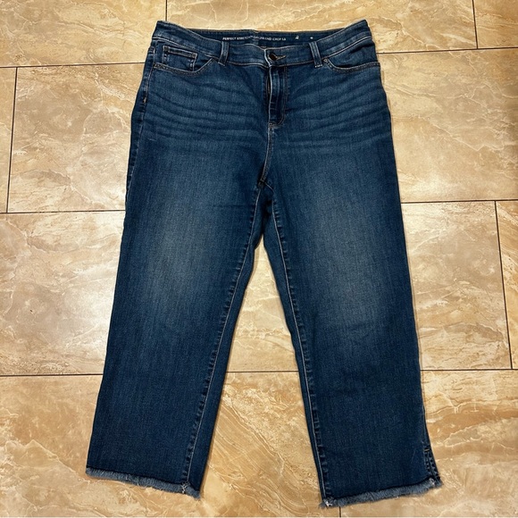 Chico's Pants - Chicos girlfriend Cropped Demin (US 8/10)